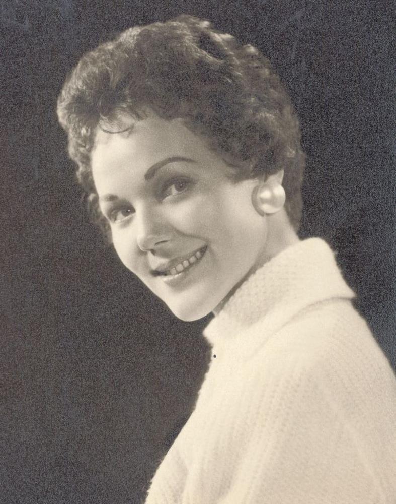 Vera MacGillivary